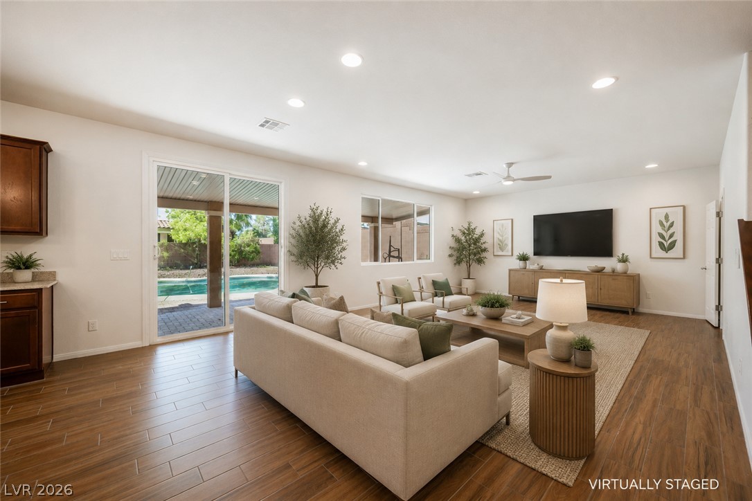 305 Petrus Court Property Photo 7
