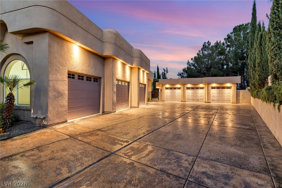 1008 Trophy Hills Drive Property Photo 7