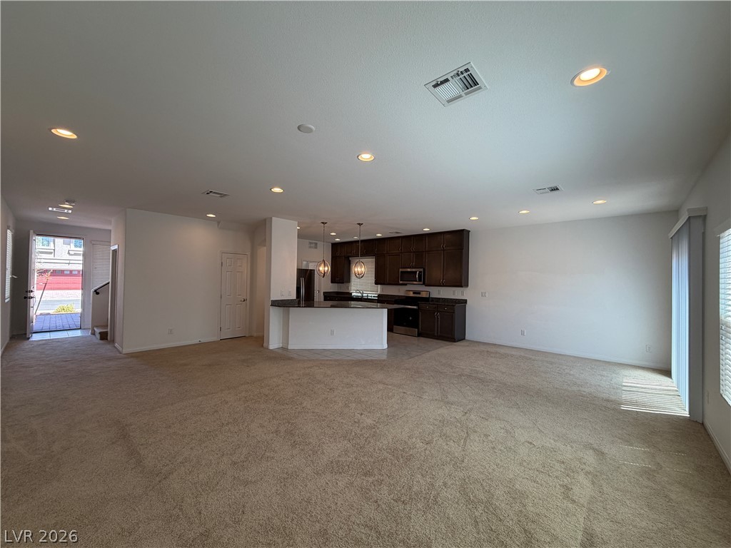 7869 Tyrell Peaks Street Property Photo 5