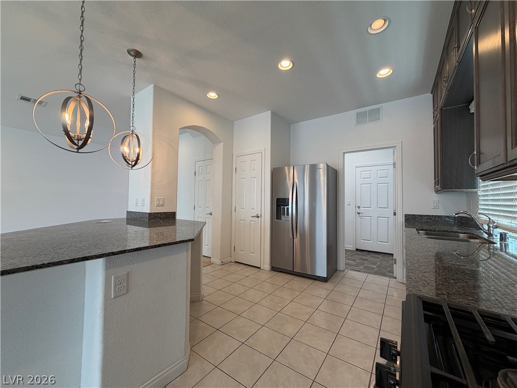 7869 Tyrell Peaks Street Property Photo 7