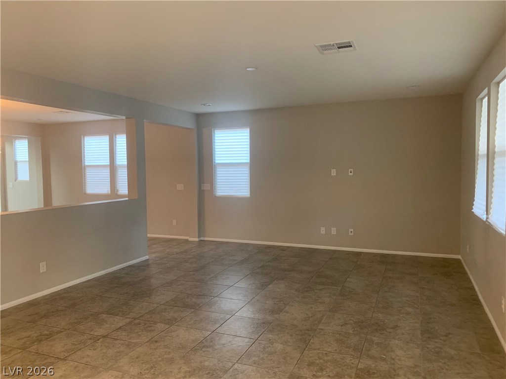 9284 Valley Betica Avenue Property Photo 12