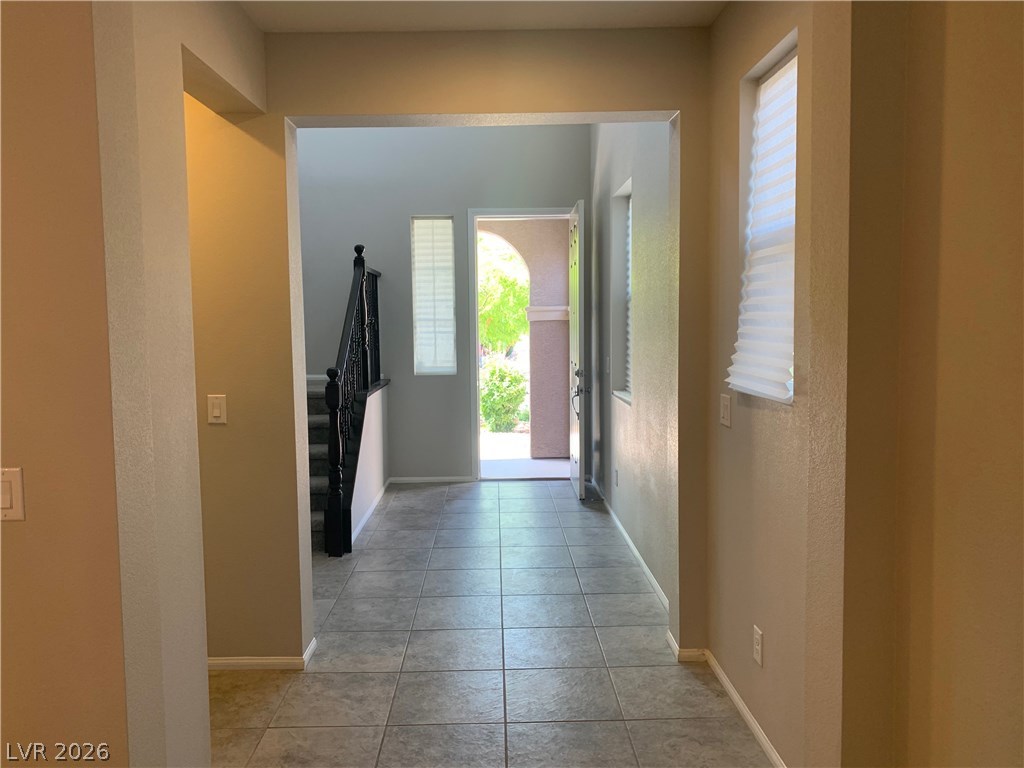 9284 Valley Betica Avenue Property Photo 16