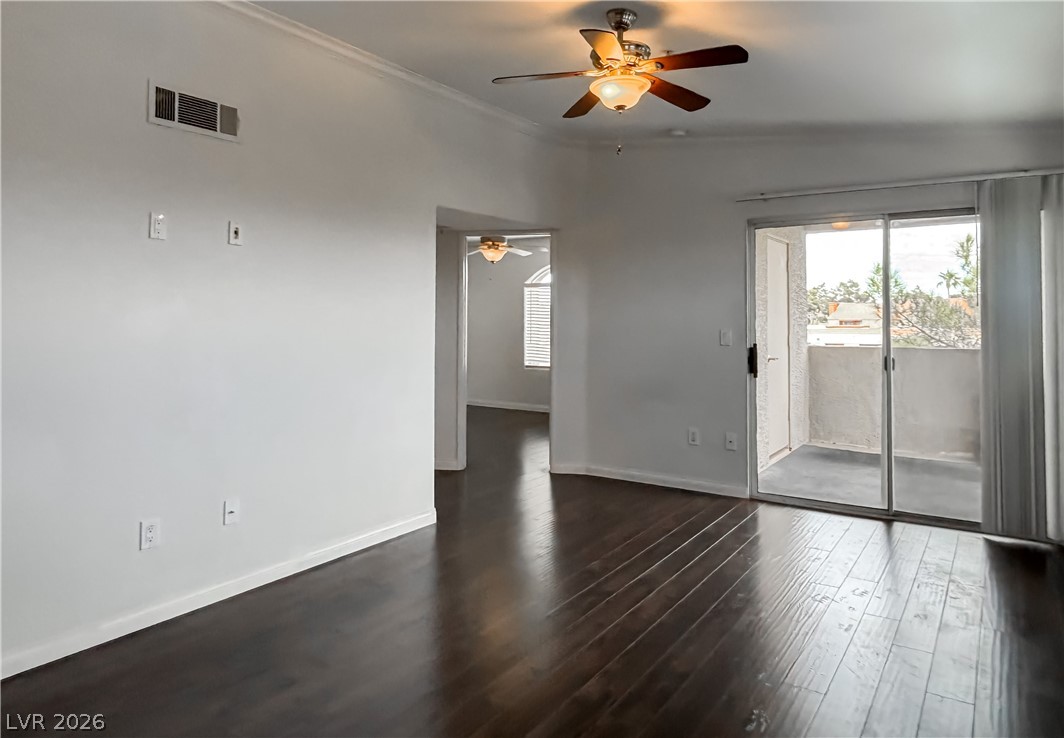4400 South Jones Boulevard 3086 Property Photo 5