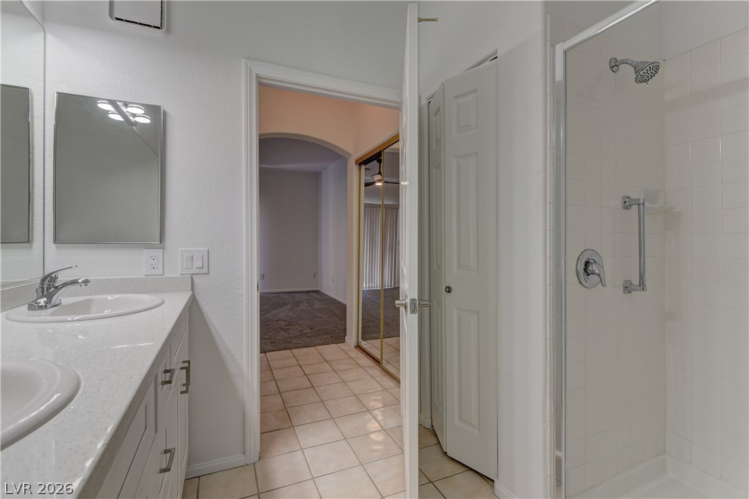 3320 South Fort Apache Road 128 Property Photo 13