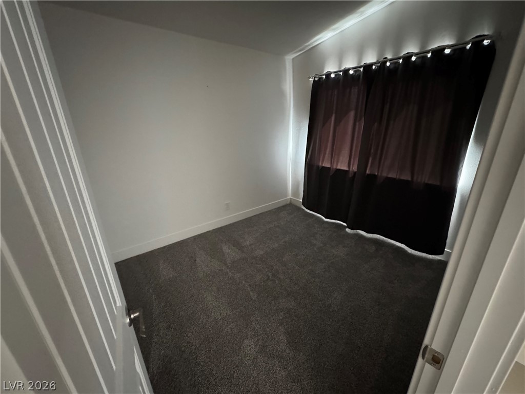 150 Metropolitan Drive Property Photo 10
