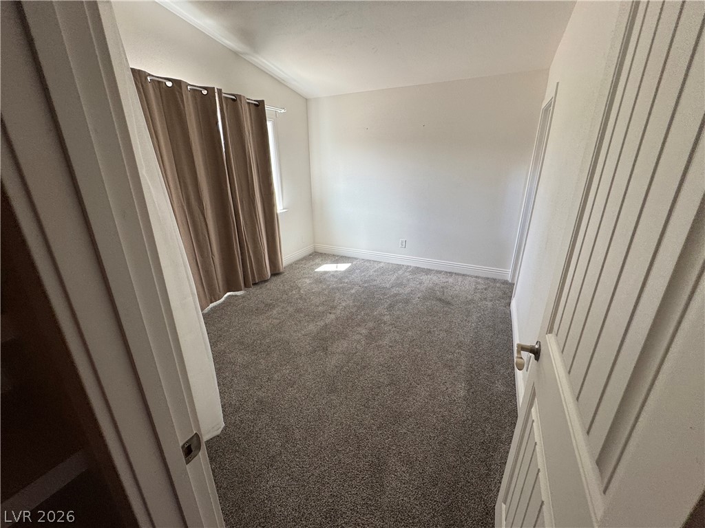 150 Metropolitan Drive Property Photo 13