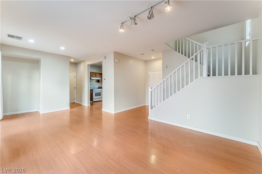 6335 Blushing Willow Street Property Photo 7