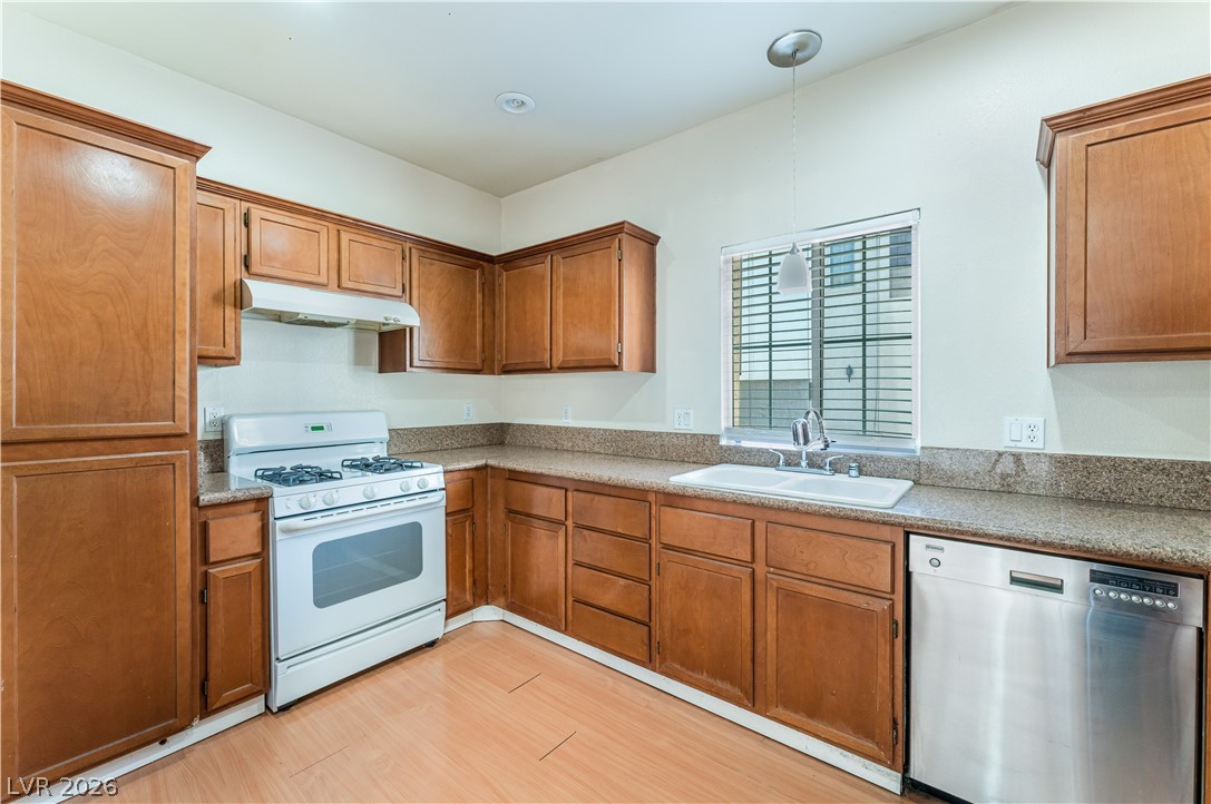 6335 Blushing Willow Street Property Photo 11