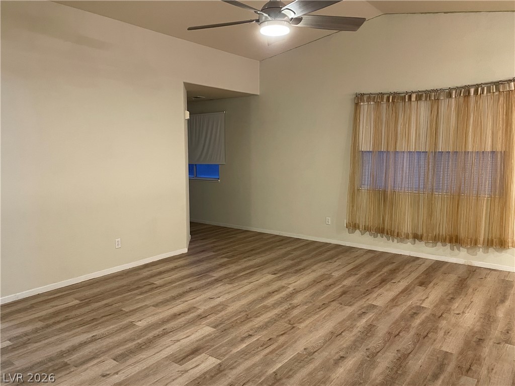 7572 Durham Hall Avenue 201 Property Photo 8