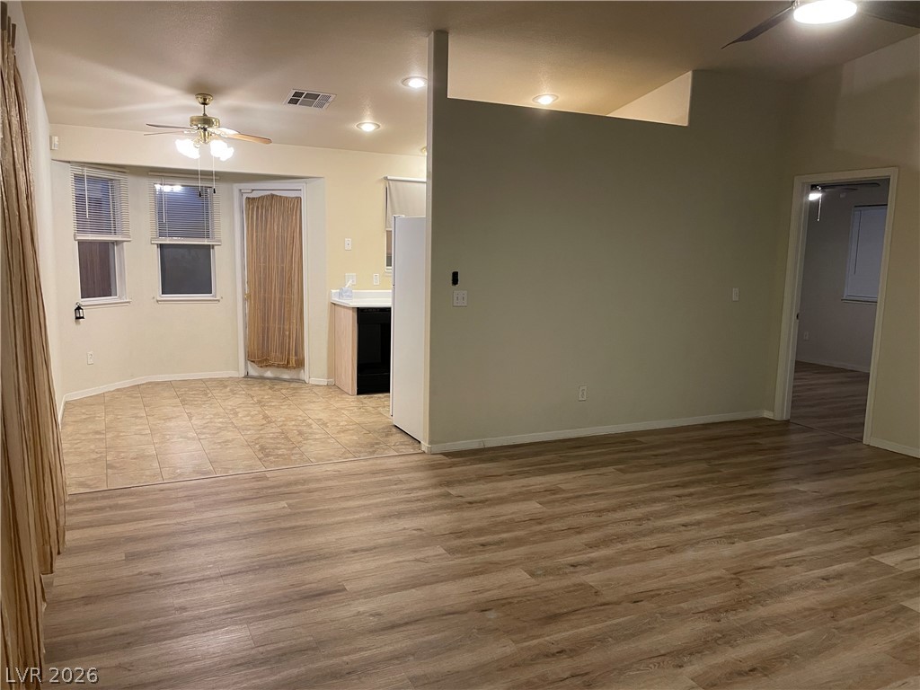 7572 Durham Hall Avenue 201 Property Photo 9