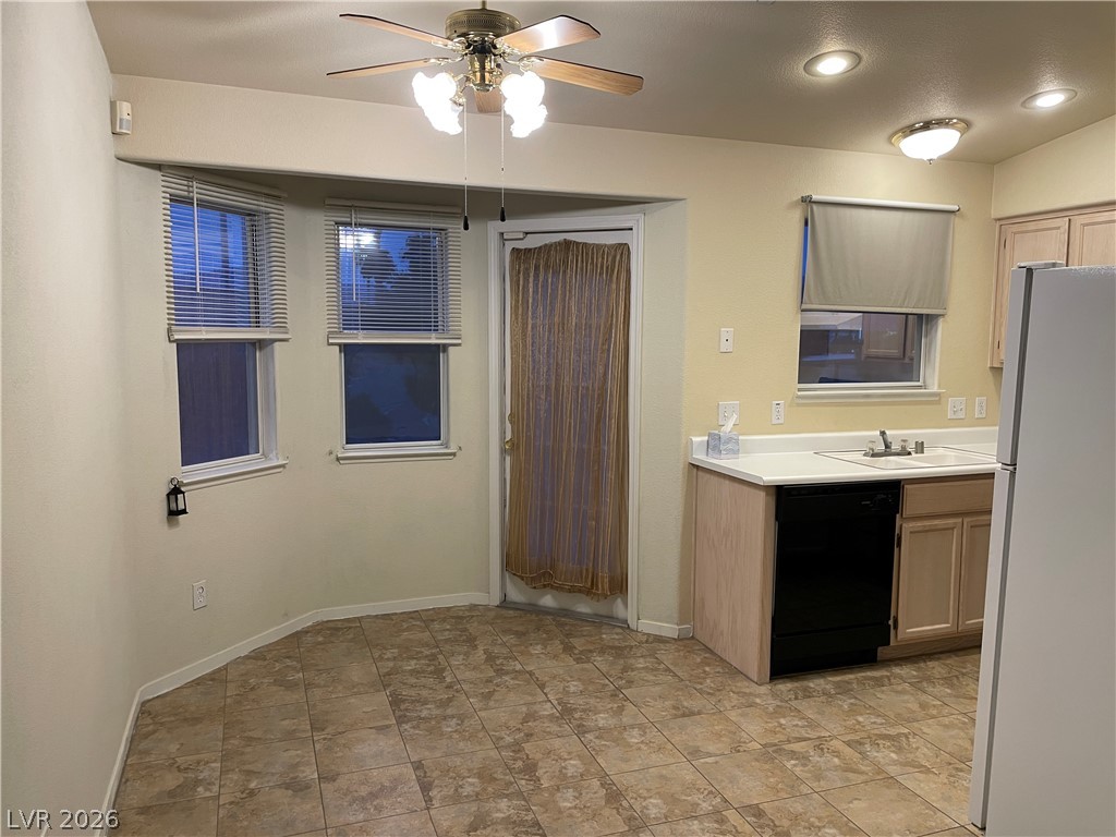 7572 Durham Hall Avenue 201 Property Photo 11