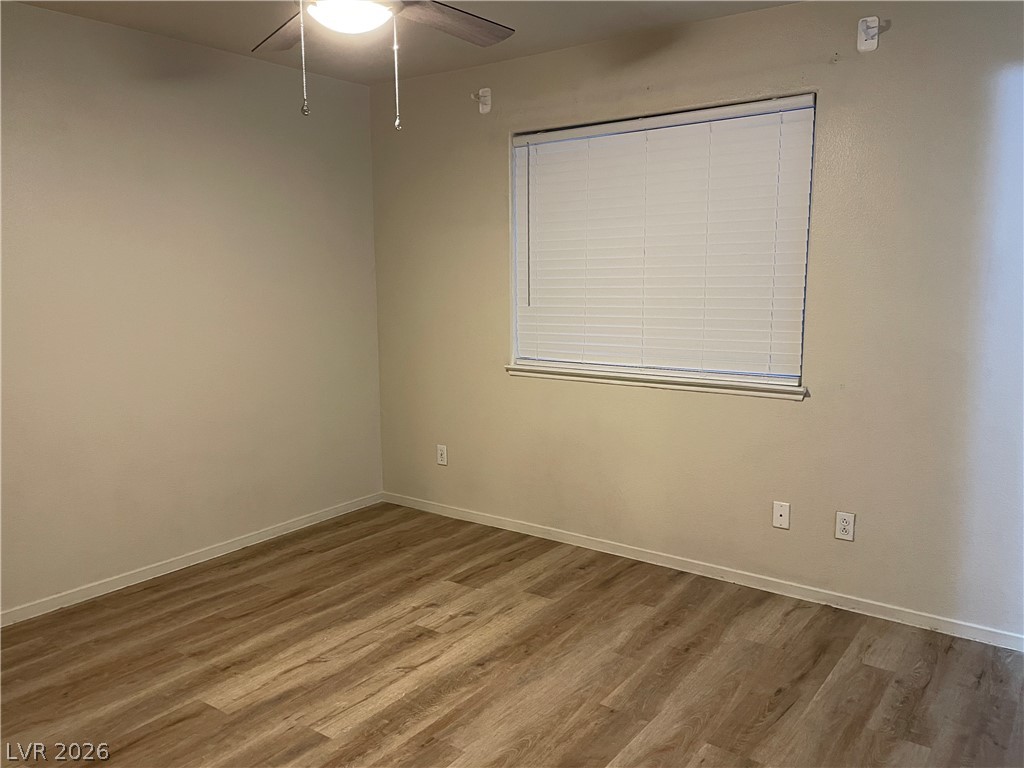 7572 Durham Hall Avenue 201 Property Photo 15