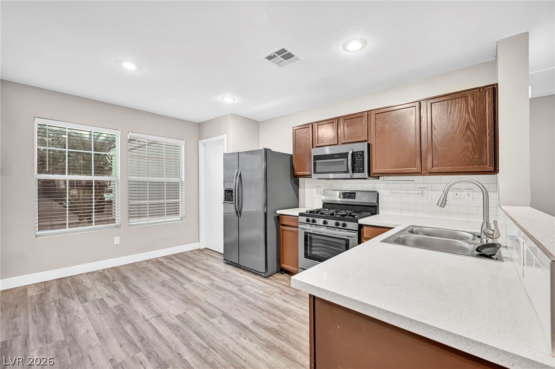 705 Salt Flats Circle Property Photo 4