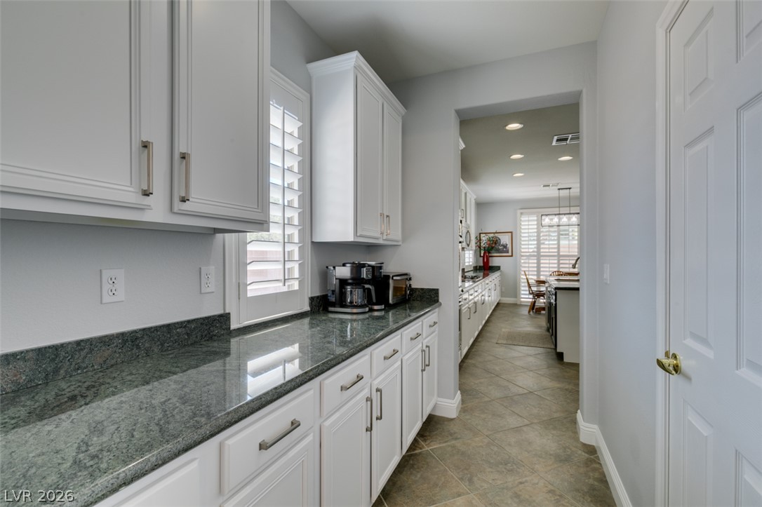 8909 Monte Oro Drive Property Photo 13
