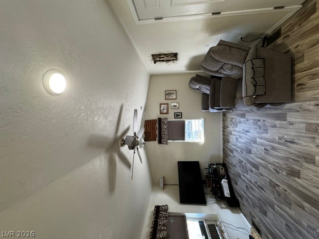 517 South Central Street Property Photo 4