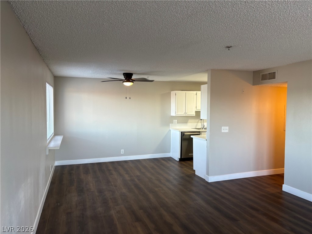 1381 East University Avenue 207 Property Photo 6