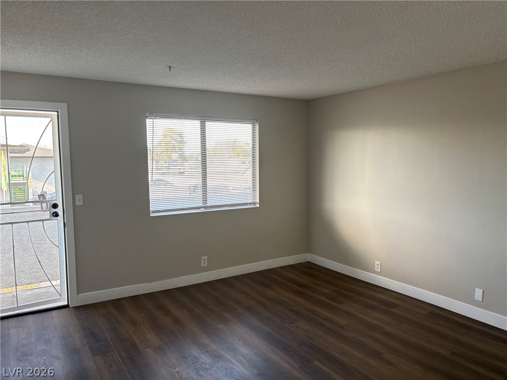 1381 East University Avenue 207 Property Photo 7