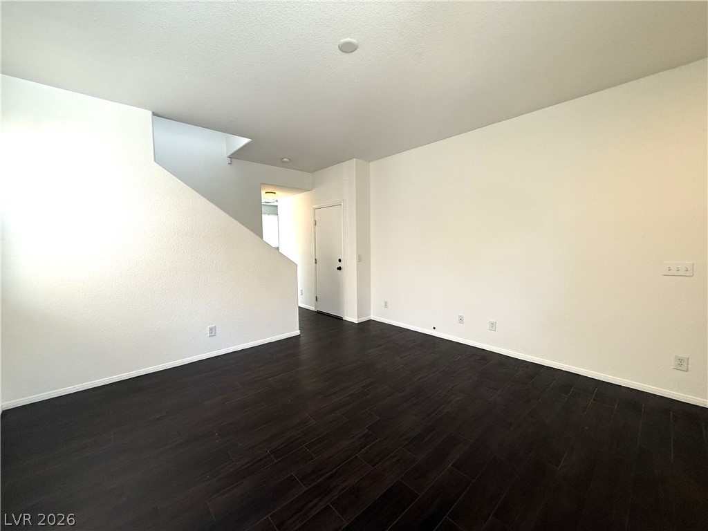 10143 Pleasant Village Place Property Photo 3