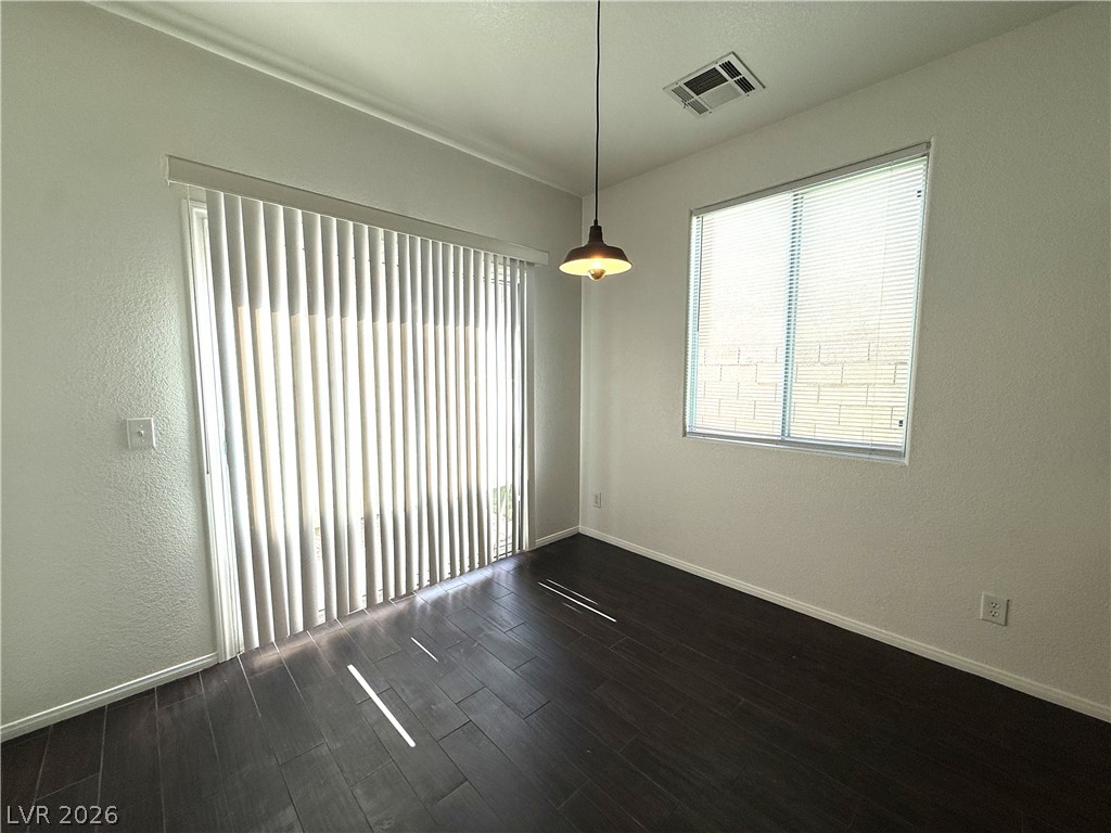 10143 Pleasant Village Place Property Photo 8