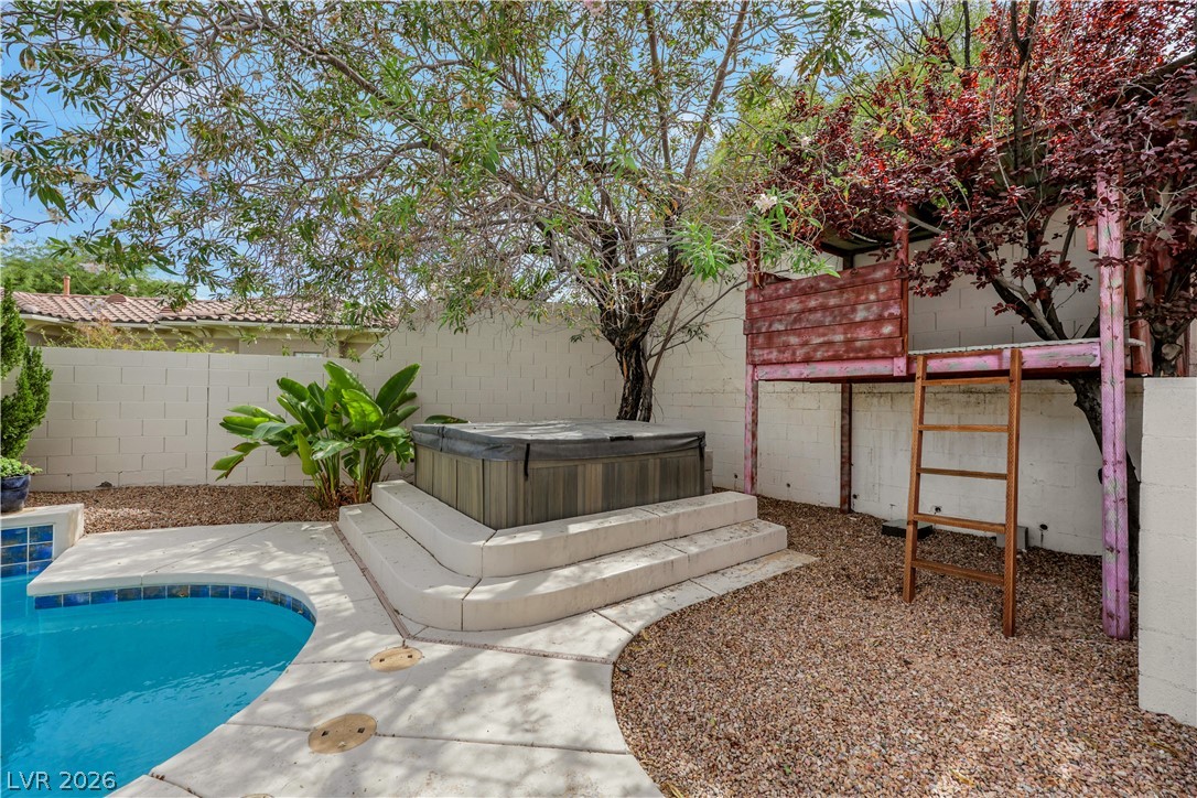 1629 Saintsbury Drive Property Photo 70