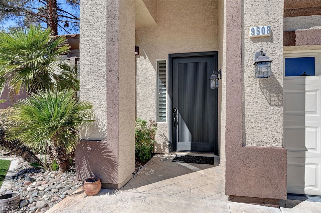 9508 Los Cotos Court Property Photo 13