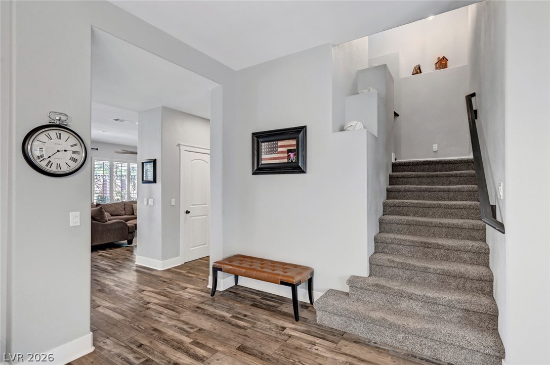 9508 Los Cotos Court Property Photo 19