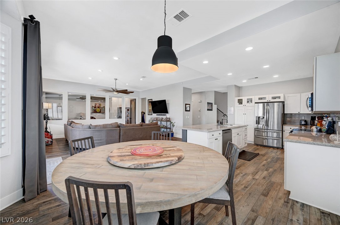 9508 Los Cotos Court Property Photo 31
