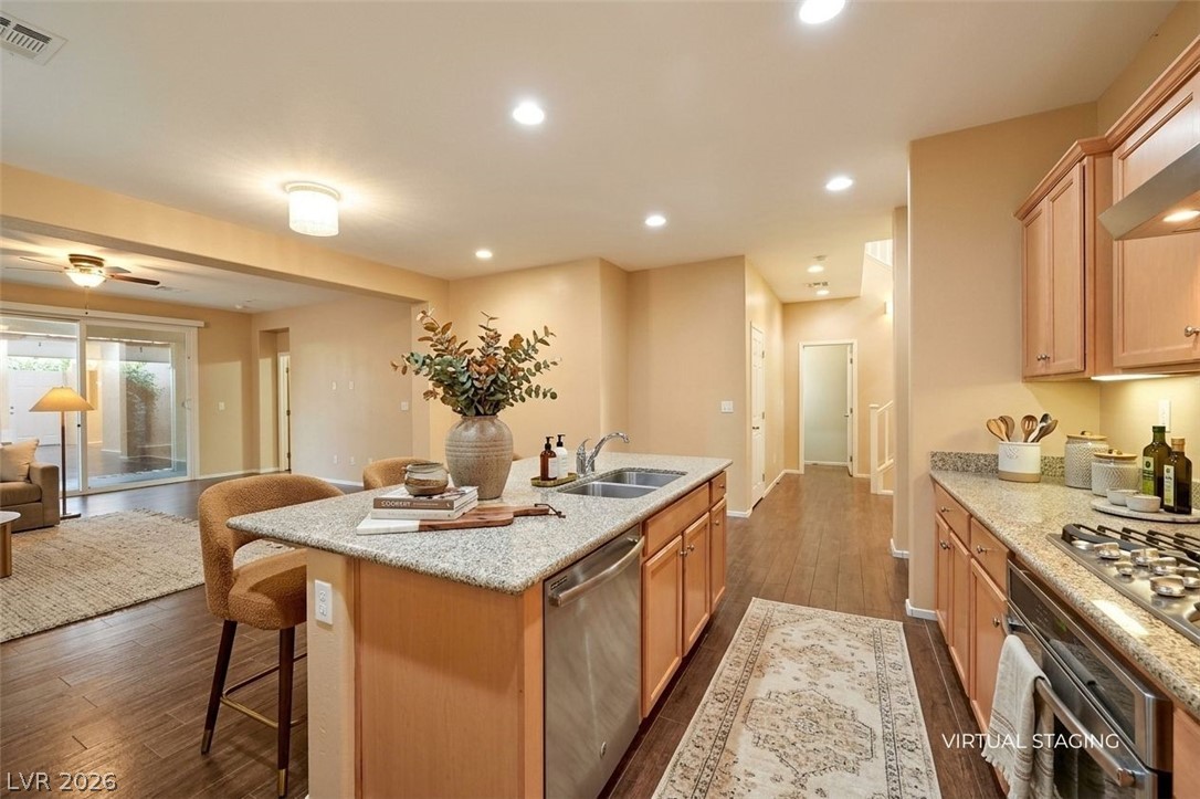 6781 Bristle Falls Street Property Photo 10