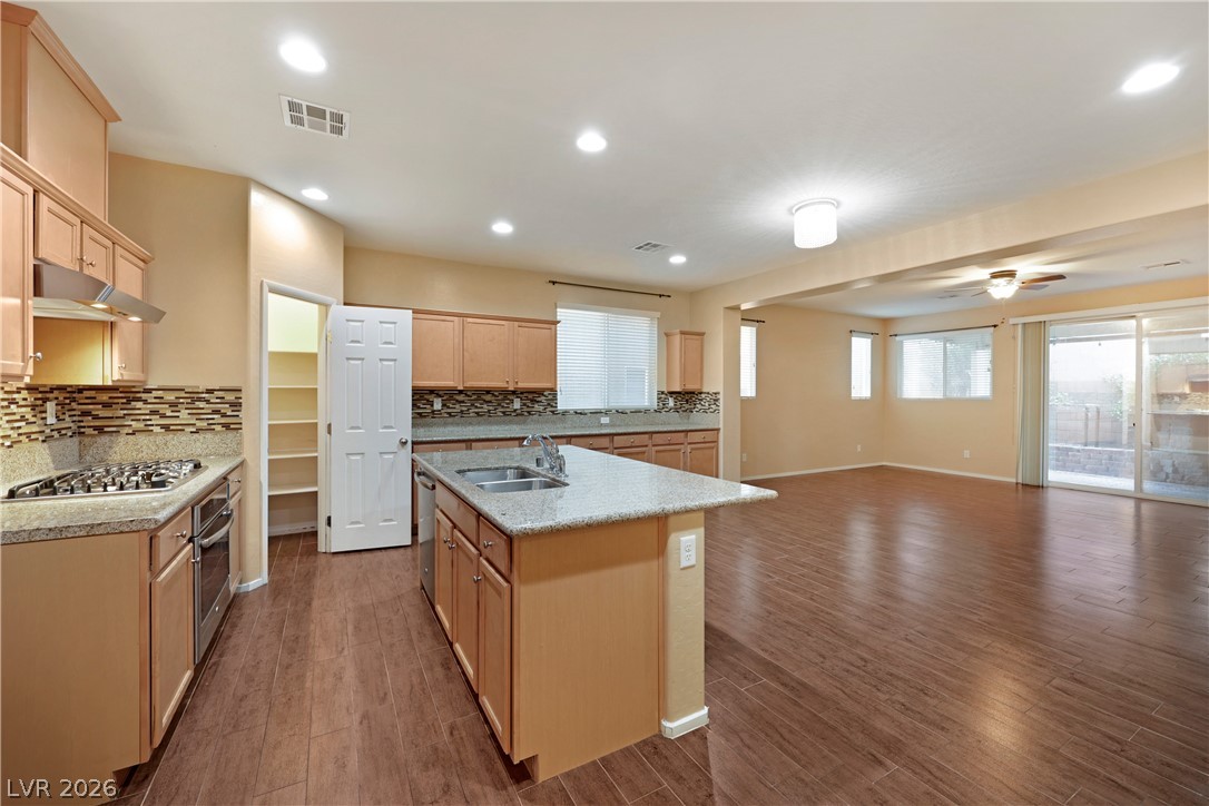 6781 Bristle Falls Street Property Photo 33