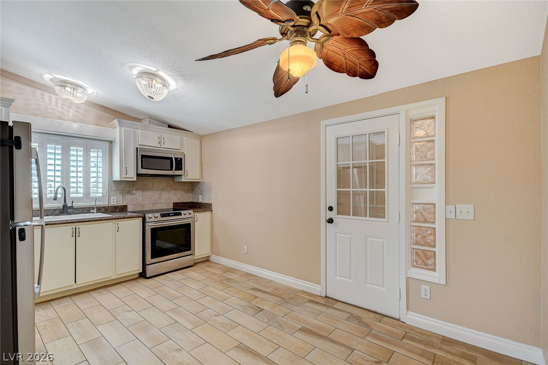 3160 South Fallwood Street Property Photo 19