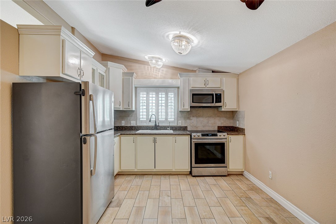 3160 South Fallwood Street Property Photo 23