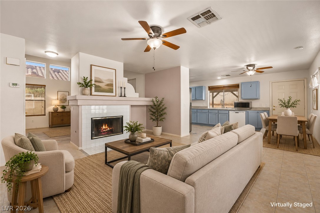 1717 Klamath Falls Way Property Photo 4