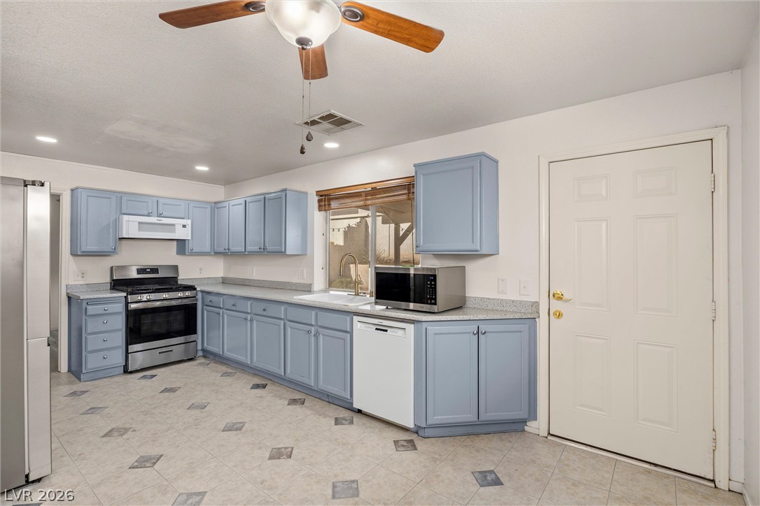 1717 Klamath Falls Way Property Photo 12