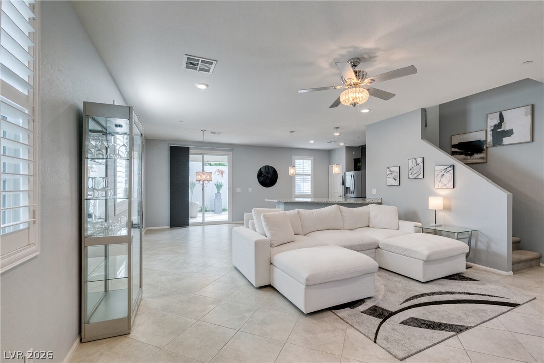 2927 Tranquil Brook Avenue Property Photo 3