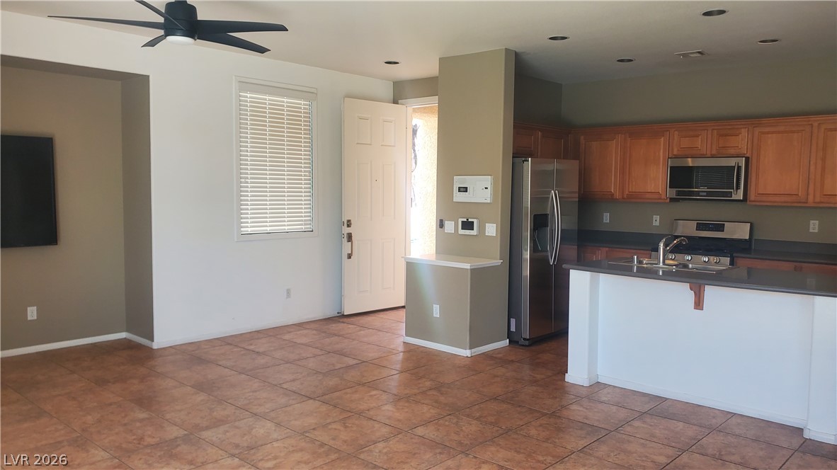 7471 Burnt Oak Avenue Property Photo 3