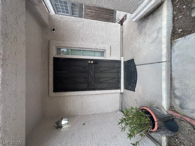 9112 Quiet Cove Way Property Photo 2