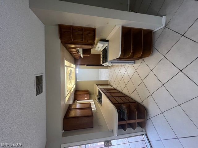 9112 Quiet Cove Way Property Photo 4