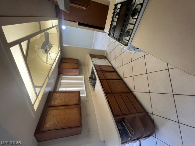 9112 Quiet Cove Way Property Photo 5