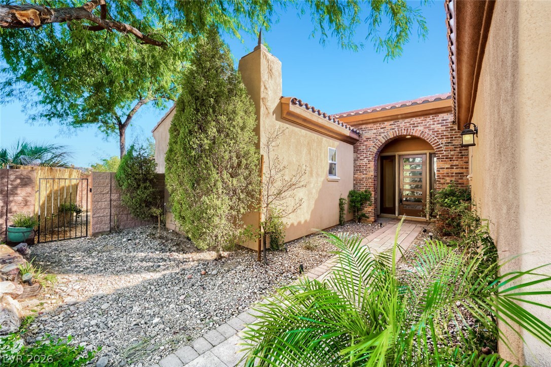 6 Lago Turchino Court Property Photo 3