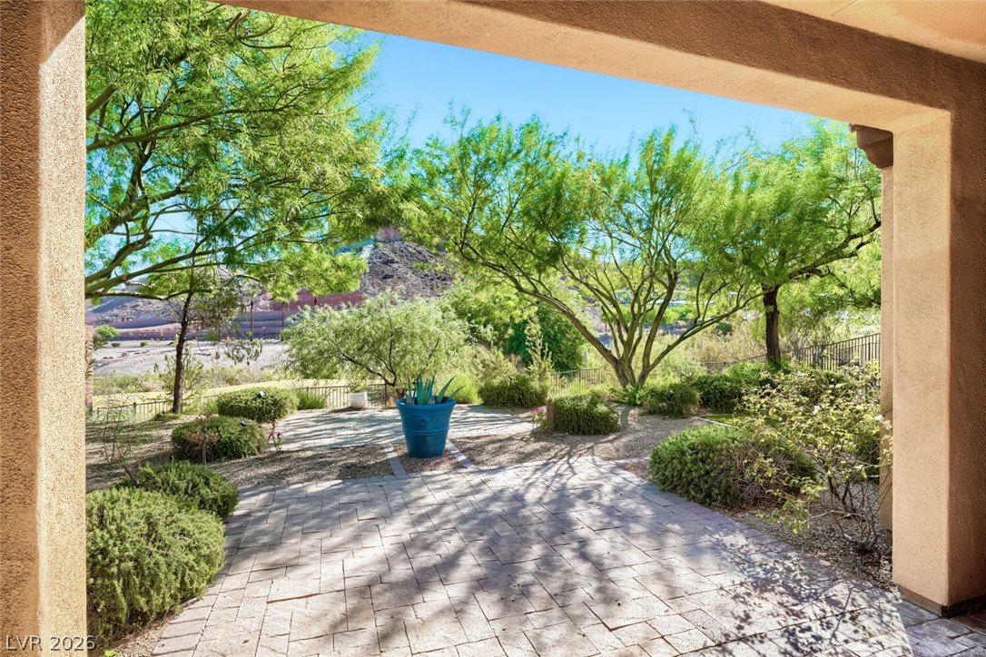 6 Lago Turchino Court Property Photo 40