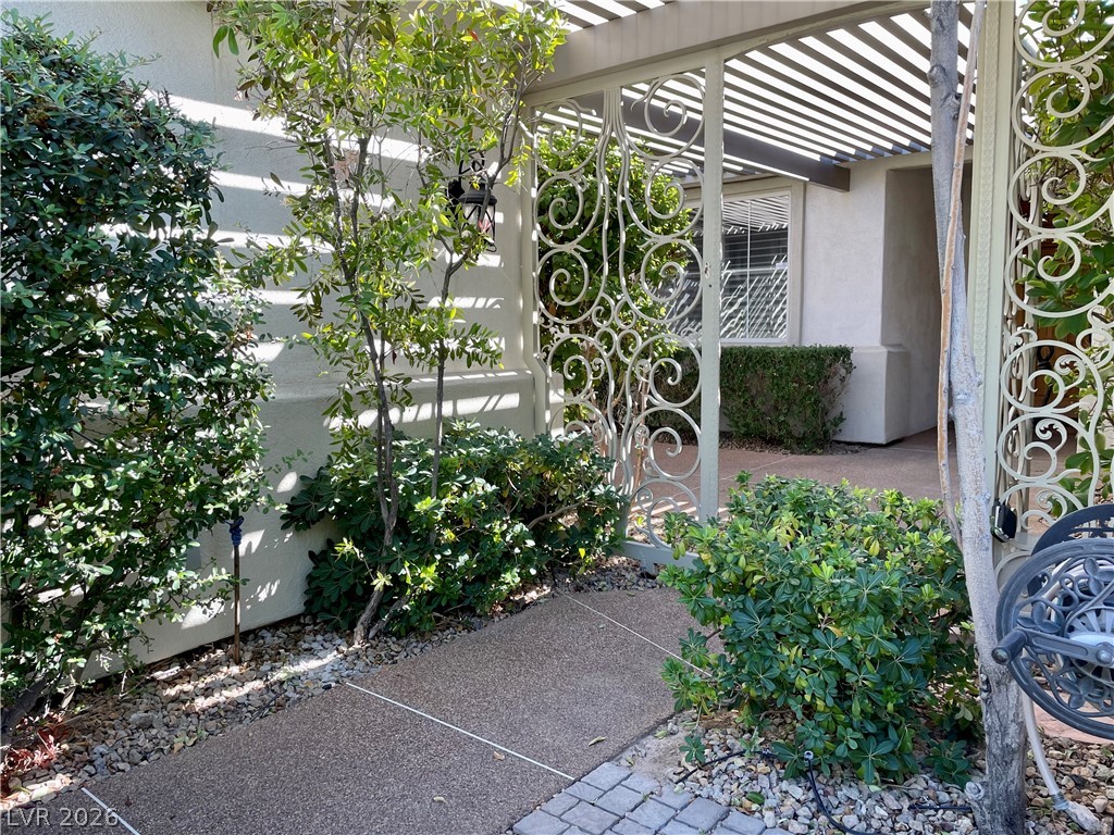 1132 Piazza Navona Property Photo 3