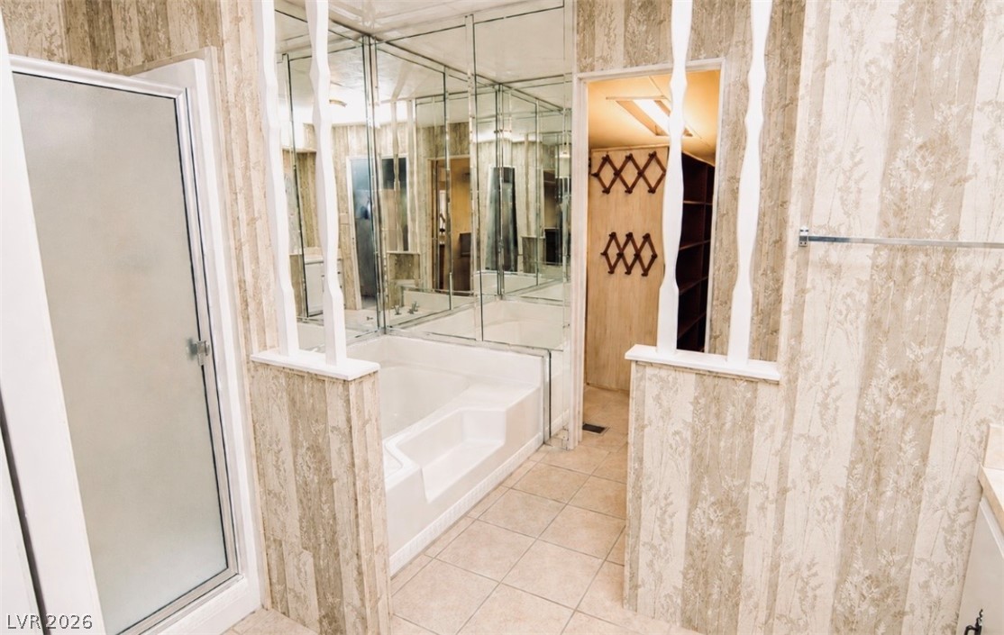 4556 Royal Ridge Way Property Photo 26