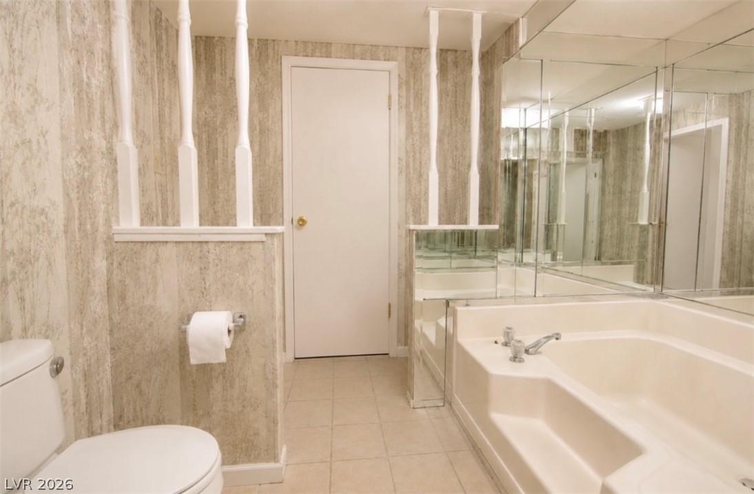 4556 Royal Ridge Way Property Photo 27