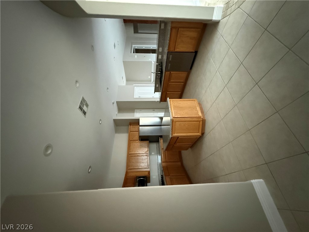 10027 Flokton Avenue Property Photo 4