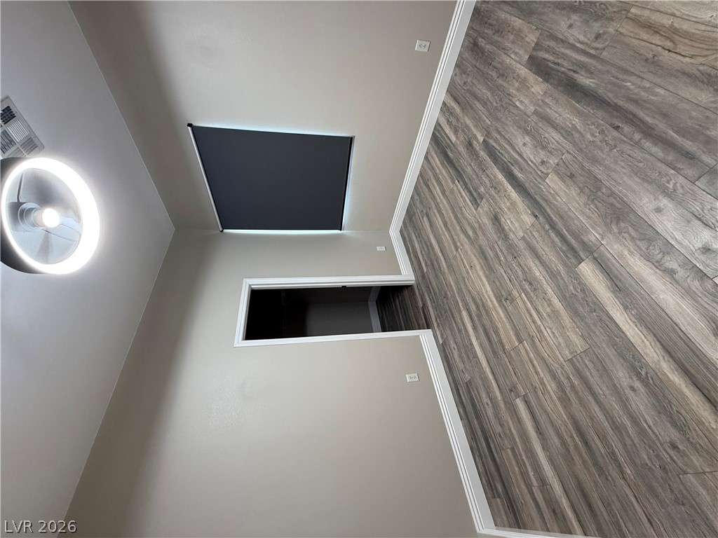 10027 Flokton Avenue Property Photo 10