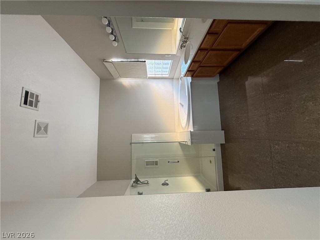 10027 Flokton Avenue Property Photo 12