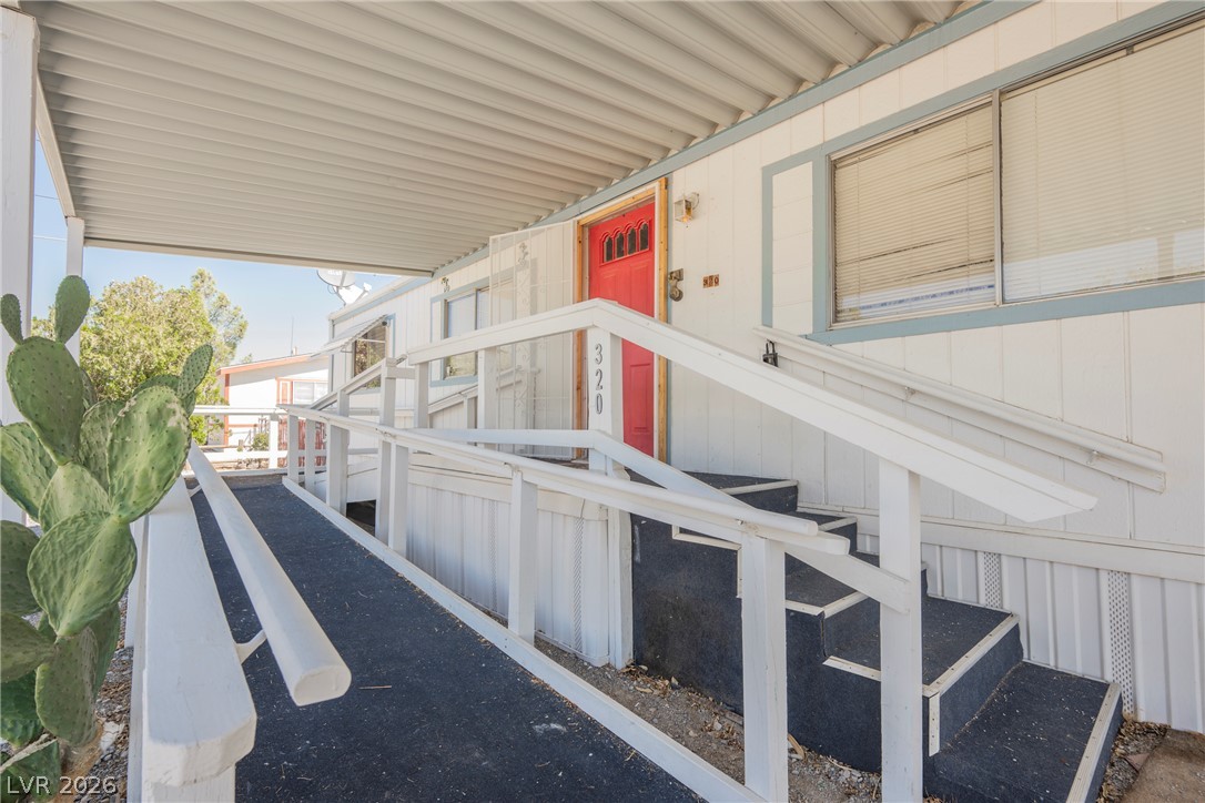 320 Kite Street Property Photo 7