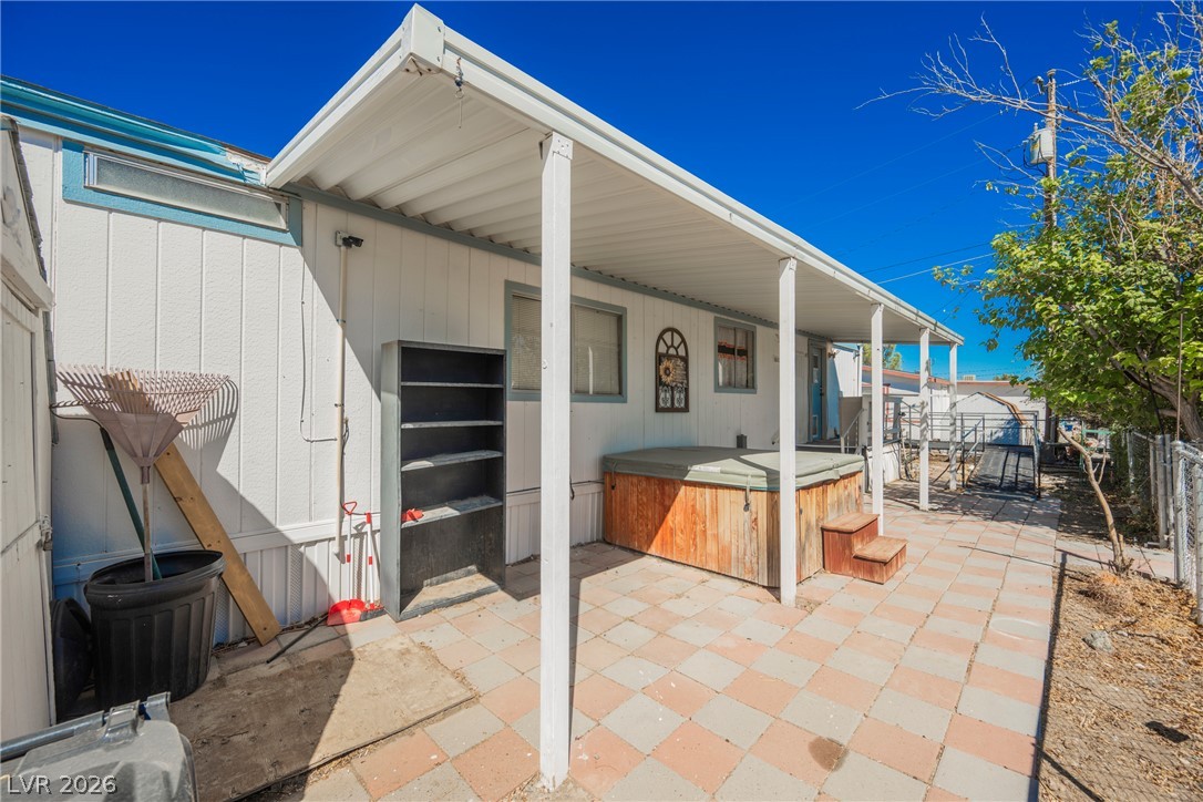 320 Kite Street Property Photo 10