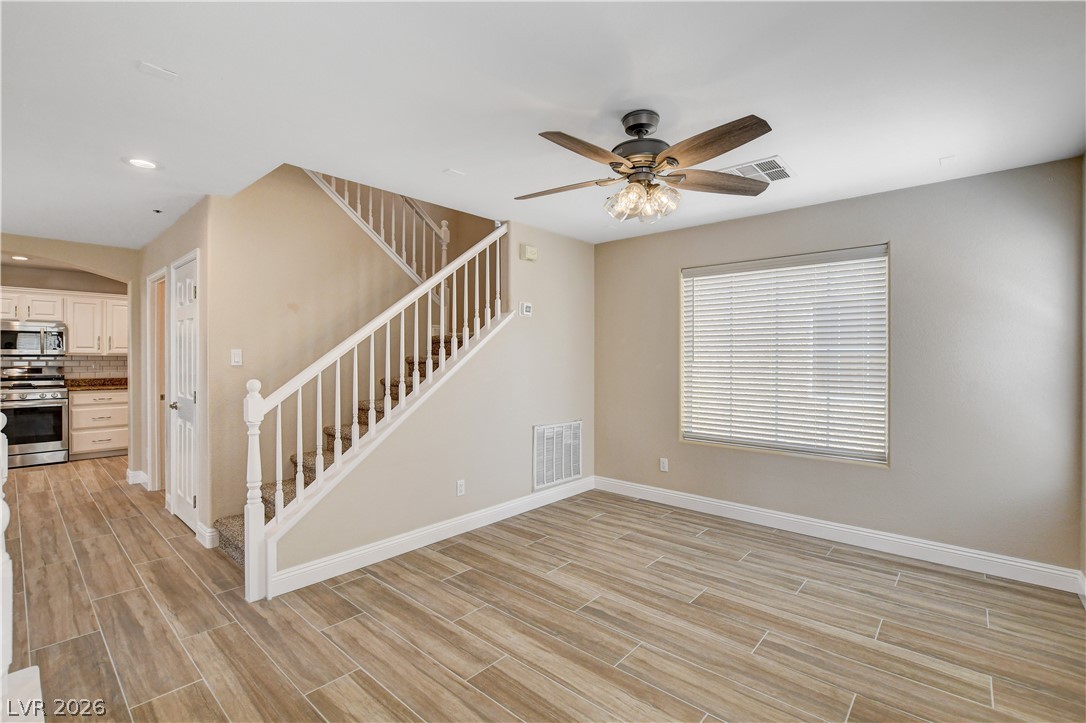 8940 Jaquita Avenue Property Photo 6
