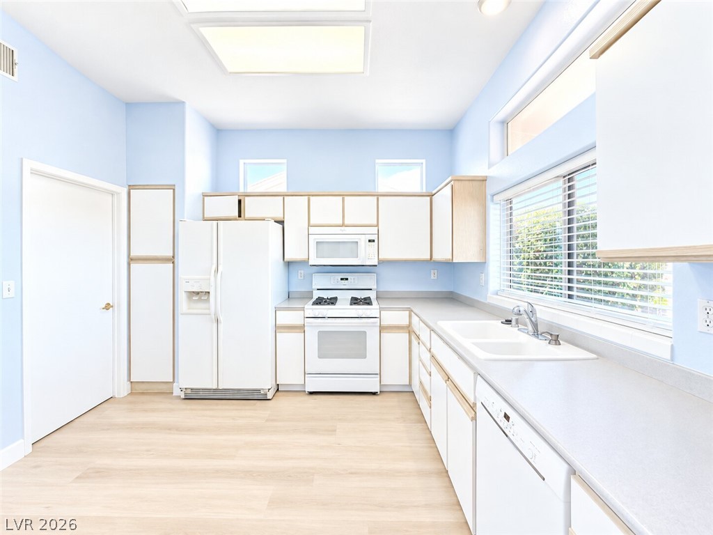10924 Button Willow Drive Property Photo 7